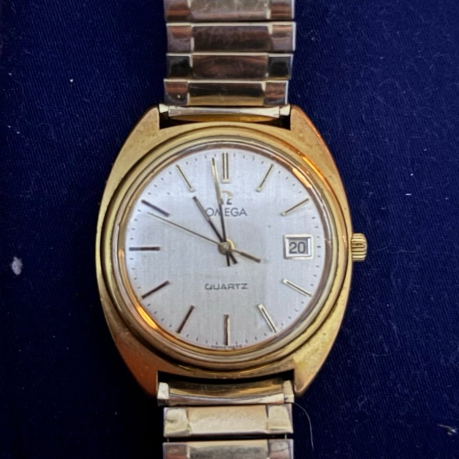 Omega Quartz 1370