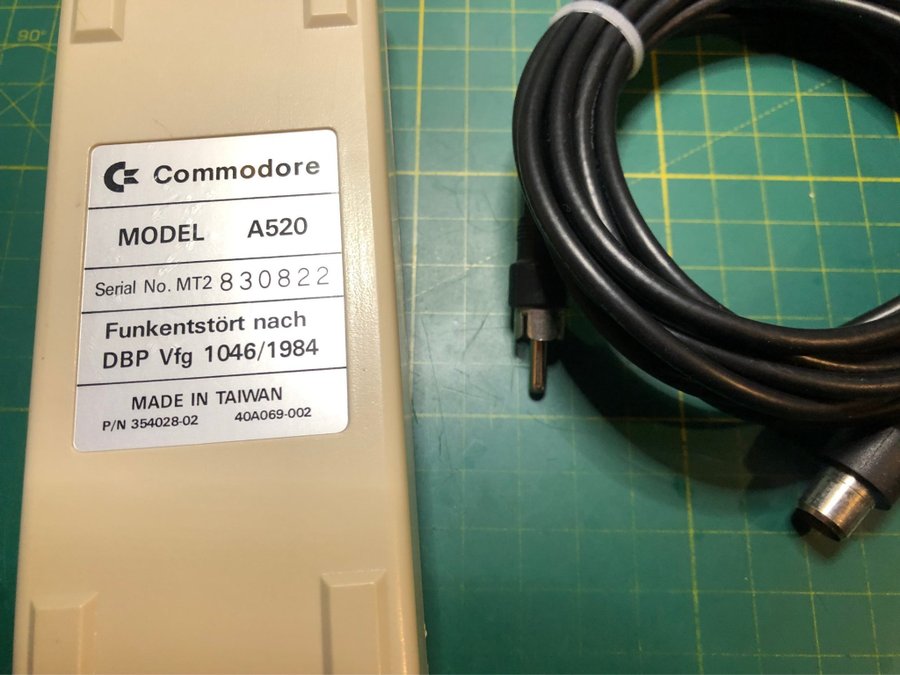 Amiga 500 A500 Modulator RF F.Fungerande med 2.5m Kabel