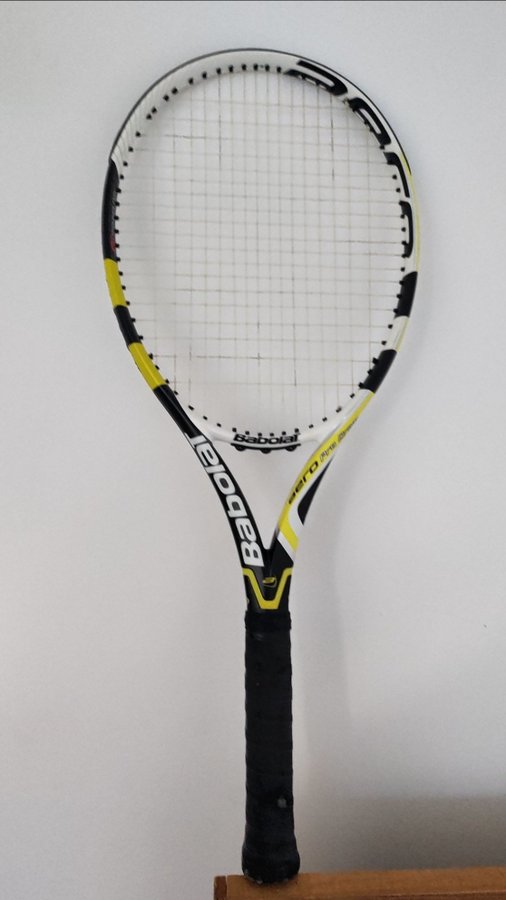 Babolat Aero Pro Drive Tennis Racquet GT, 4 1/4