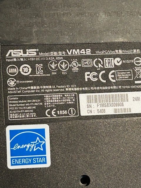 ASUS VM42 Vivo PC, kompakt