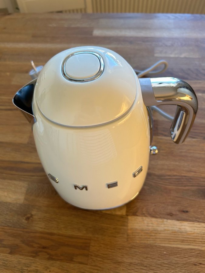 Smeg Vattenkokare 1,7 L ny/oanvänd