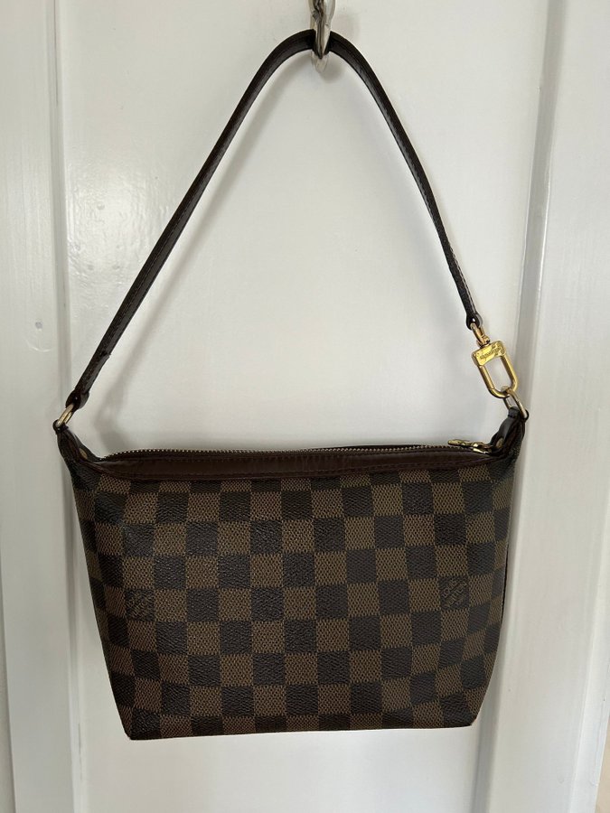 Louis Vuitton Damier Illovo PM