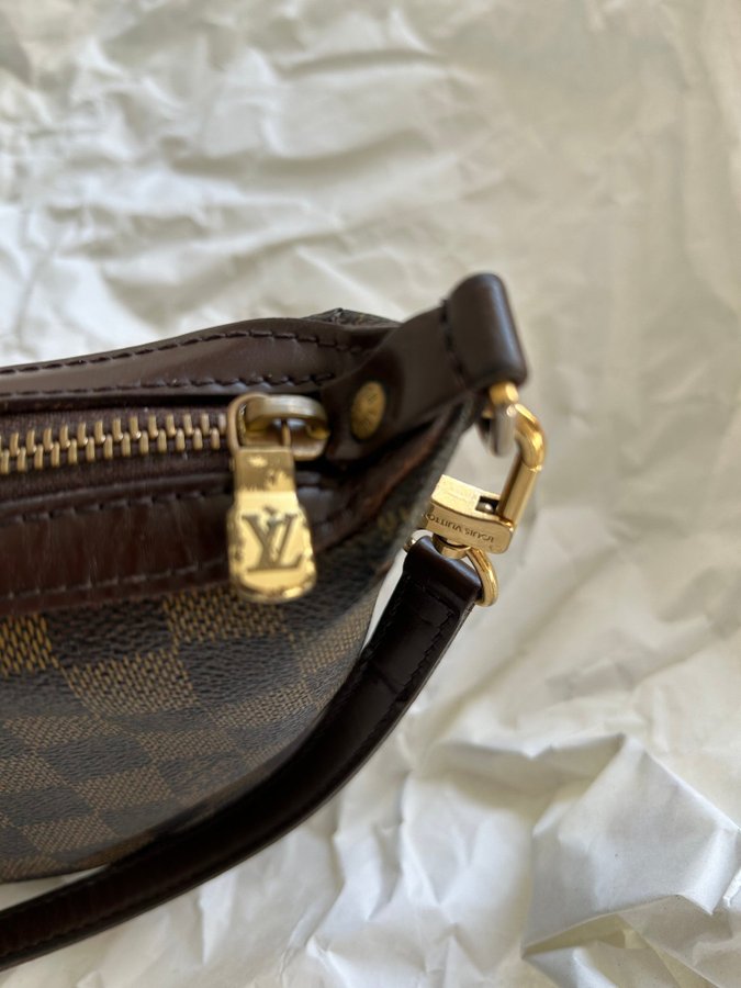 Louis Vuitton Damier Illovo PM