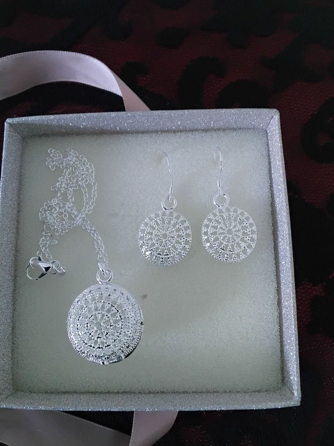 Set med halsband och örhängen silver sterling 925, silverpläterade 925 stämplade