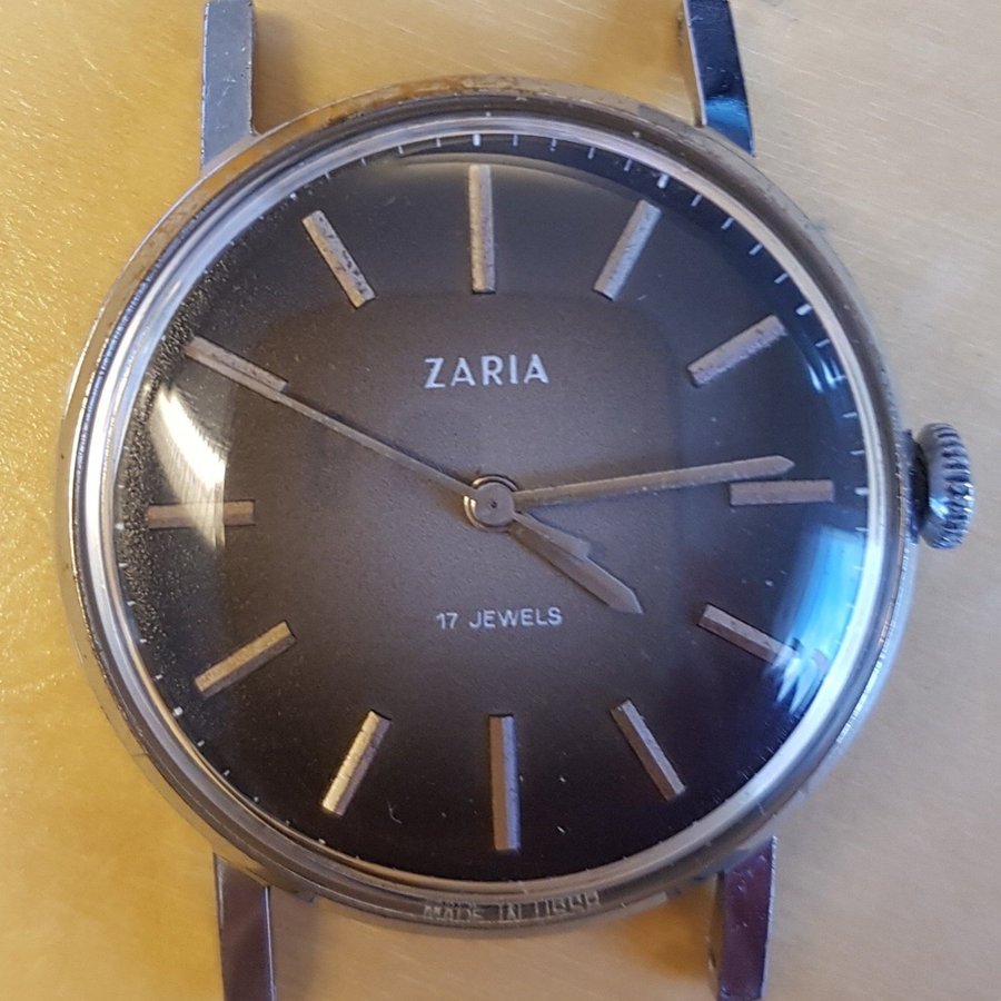 Zaria 17 Jewels Vintage Mechanical Wristwatch