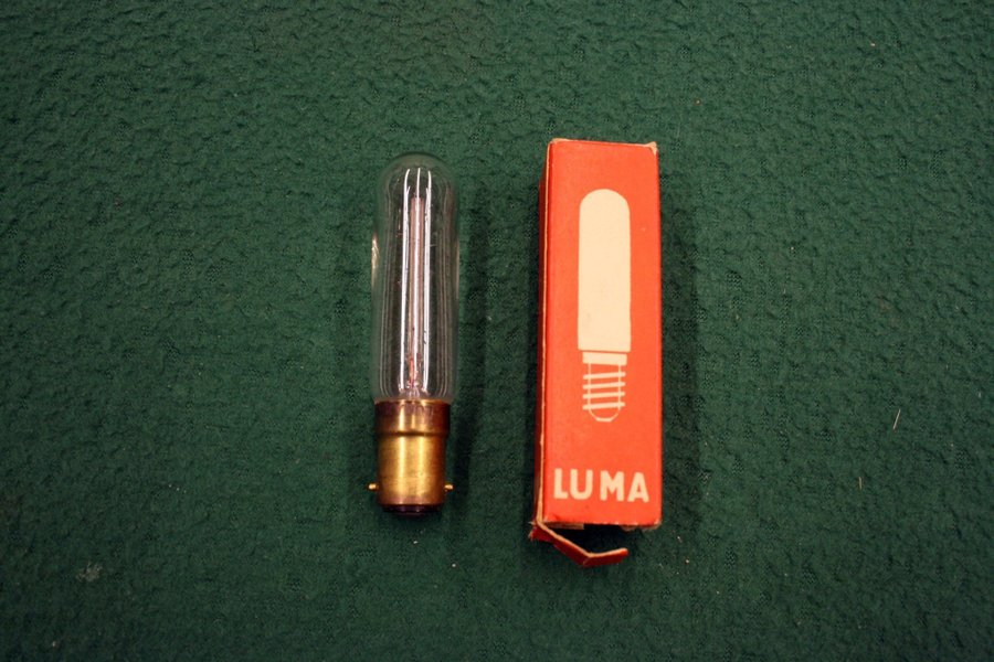 Glödlampa Luma 125-130V 25W sockel Z9