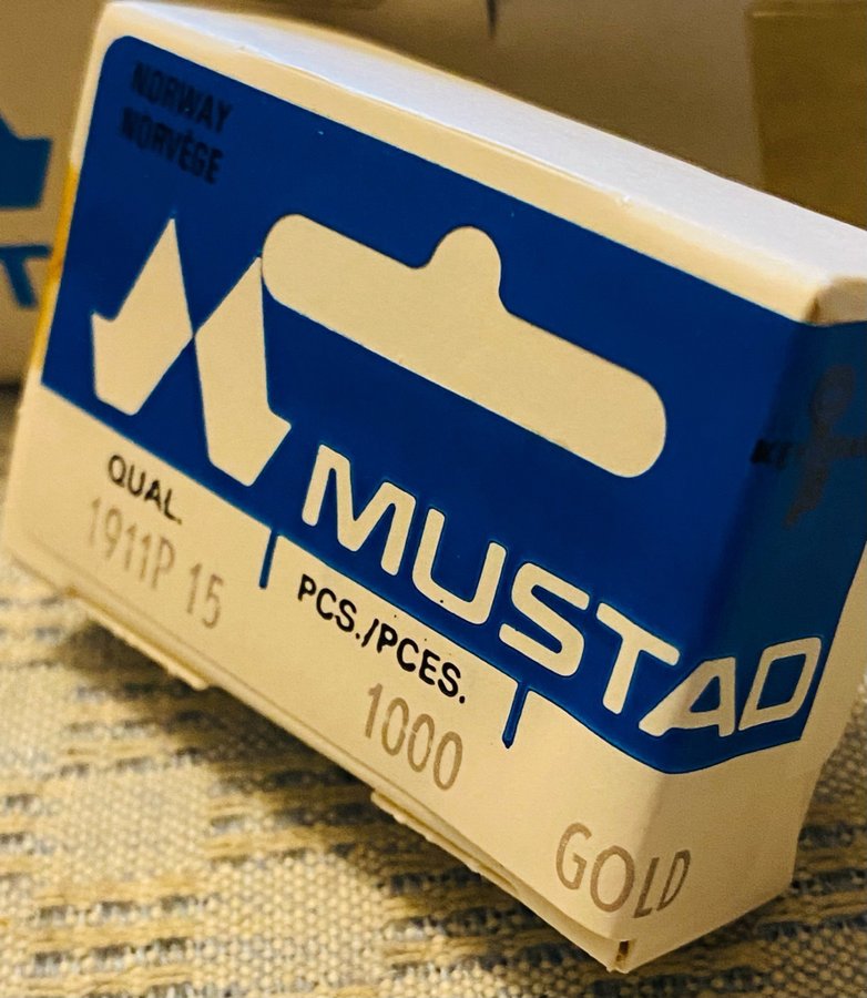 OBS MUSTAD nr15 Qual 1911 P  GOLD  1000st guldplaterade (äkta) krokar! OBS !