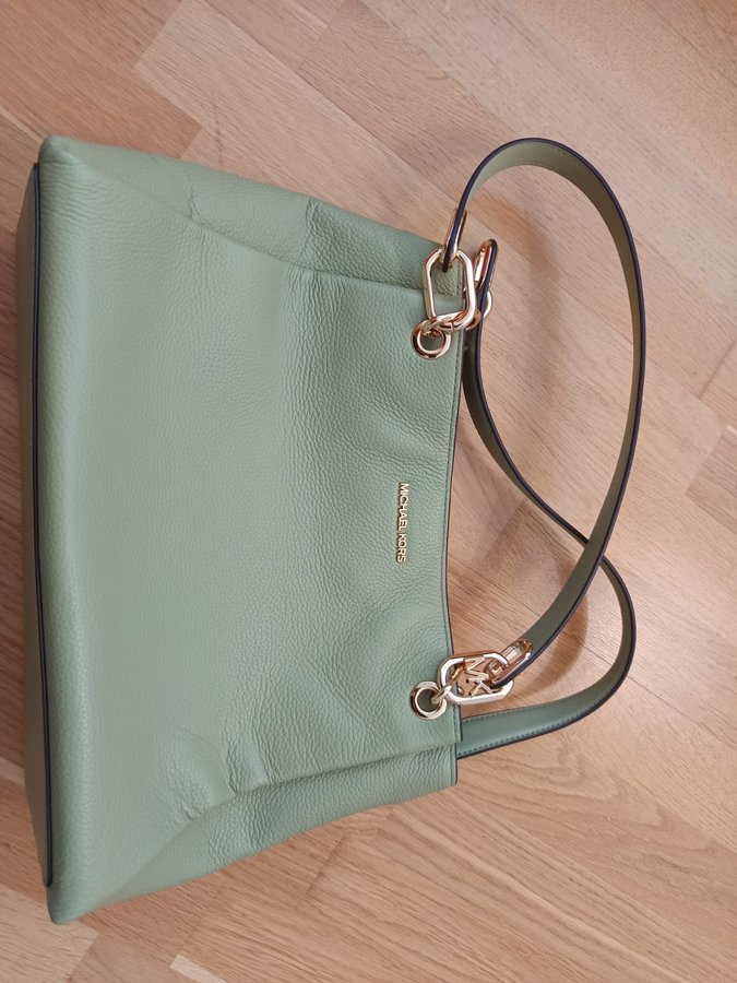 New (no tags) MK Handbag