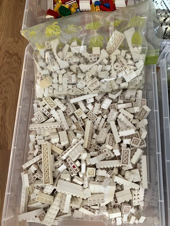 LEGO 126kg bricks 80/90-tal