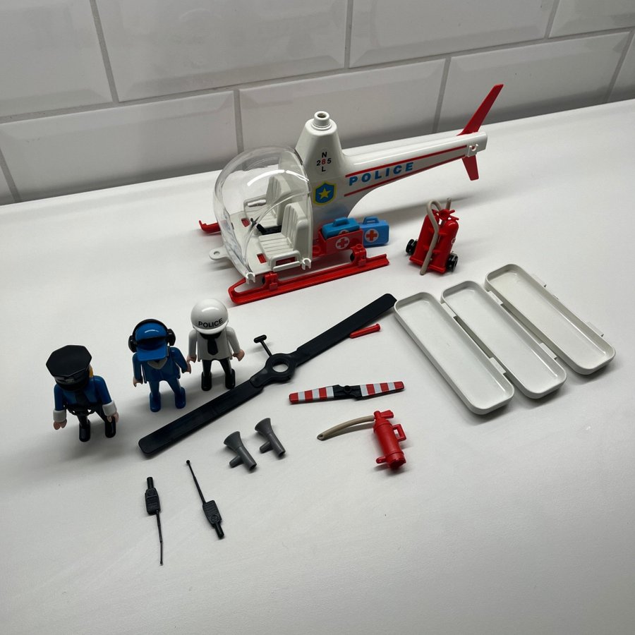 Playmobil Räddningshelikopter 3789  Polishelikopter 3144 från 90-talet