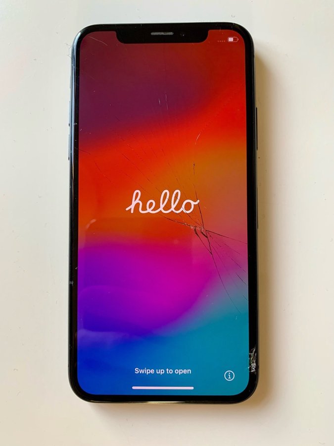 iPhone XS 256Gb (sprucken skärm)