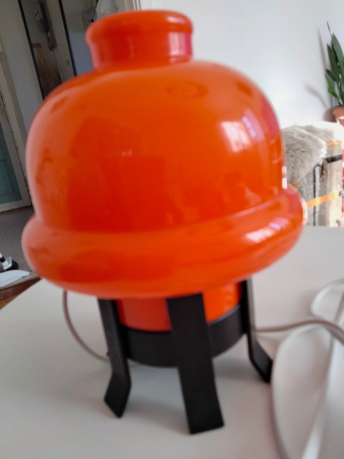 Ledungs Orange bordslampa