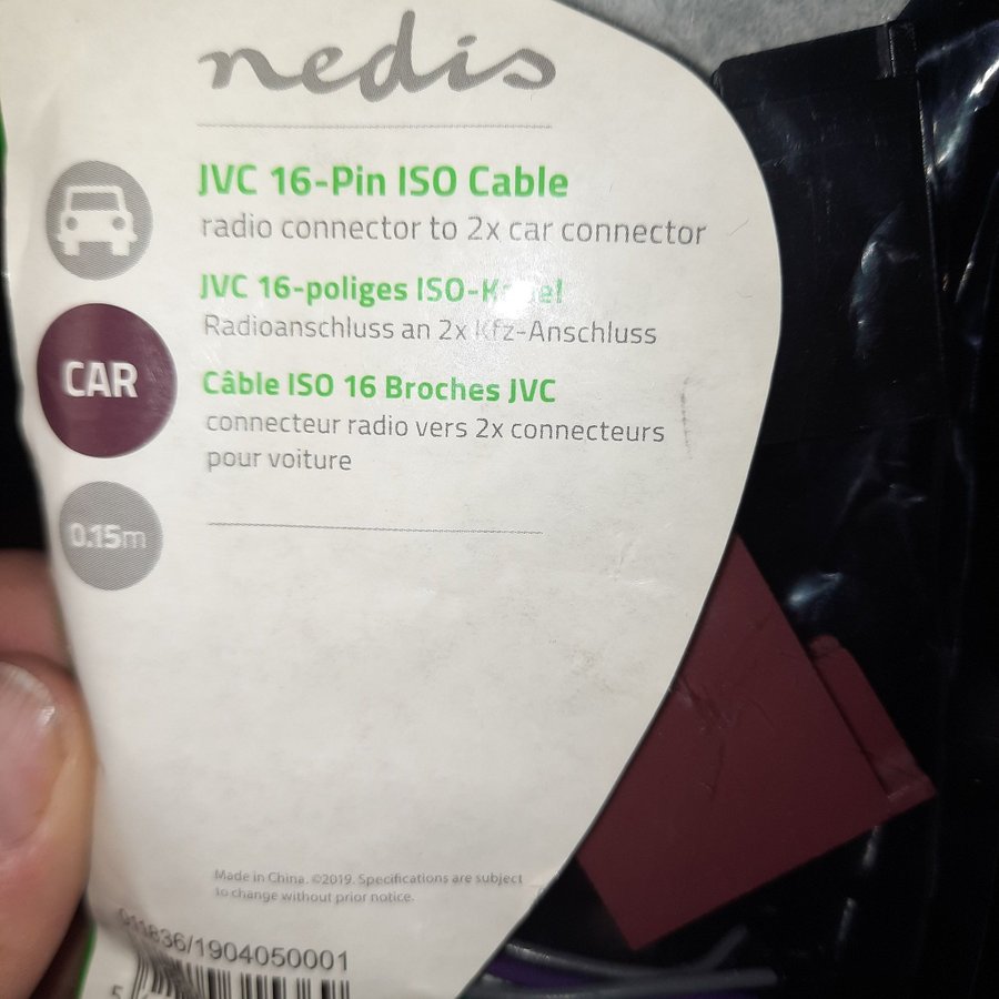 Jvc 16pin iso cable 50kr :)