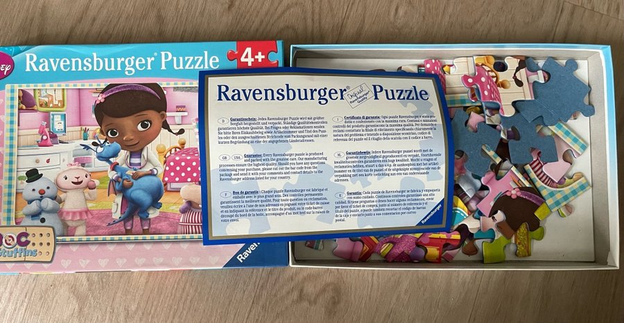 Ravensburger Pussel/ Dora pussel/ barn pussel