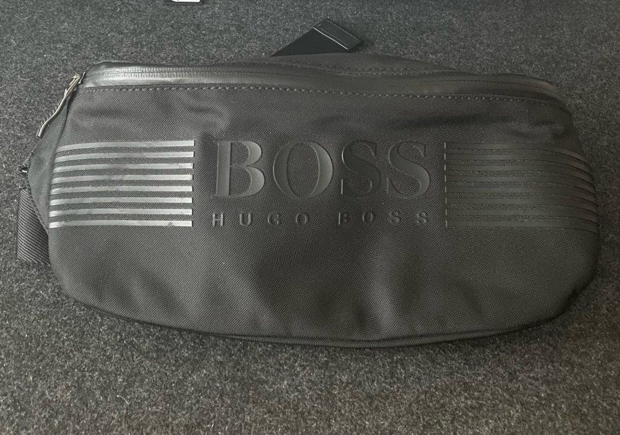 Hugo Boss Axelremsväska/magväska