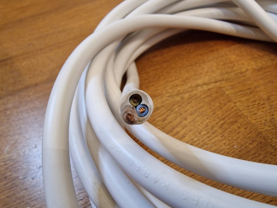 Styv kabel 5m