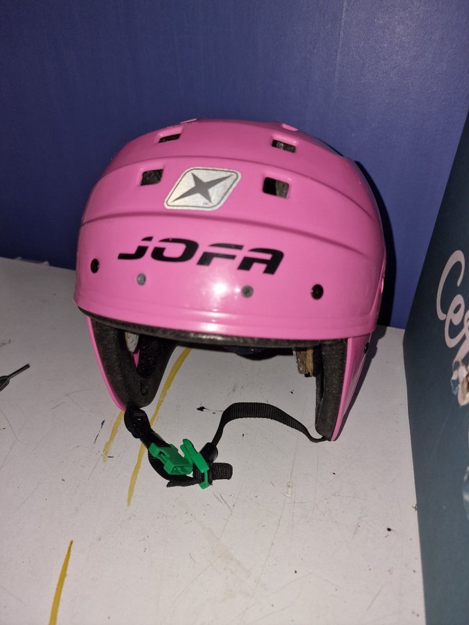 Jofa skridskohjälm storlek 50-58 cm