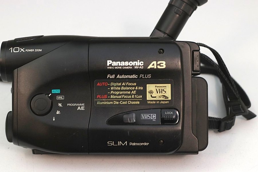 Videokamera VHS-C Panasonic NV-A3E.