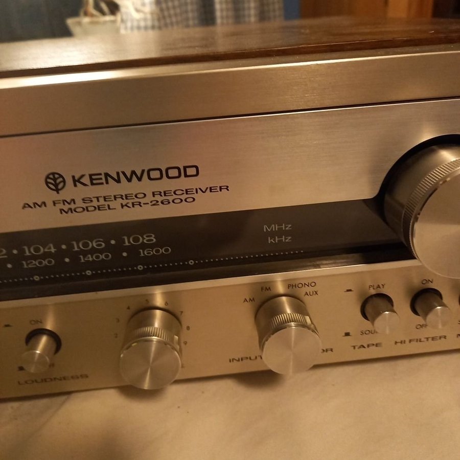 Kenwood KR-2600 Stereo Receiver