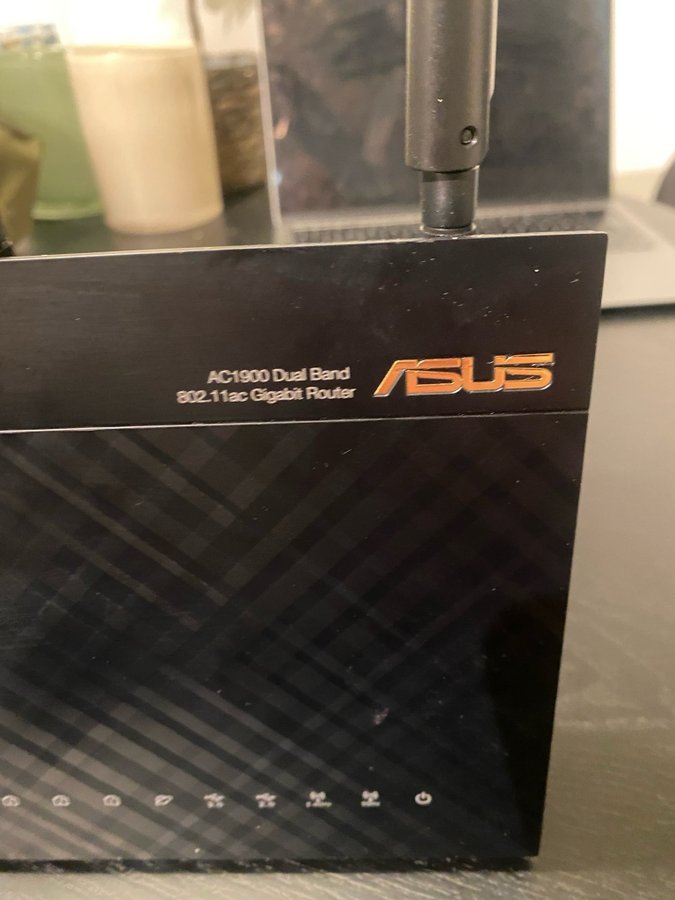 ASUS AC1900 Dual Band 802.11ac Gigabit Router