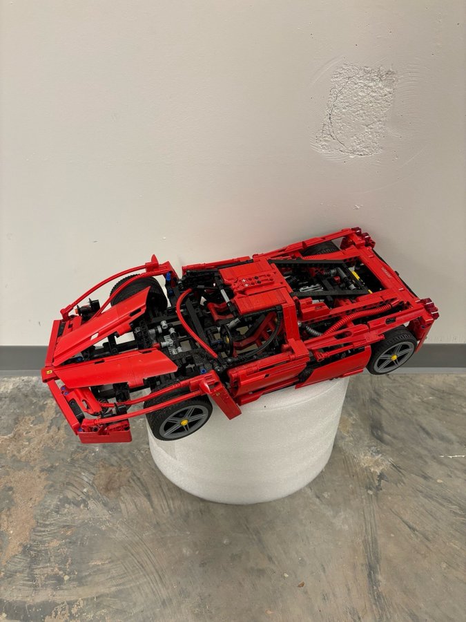 LEGO Technic Ferrari 488 GTE