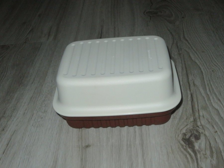 Tupperware liten brödburk/ burk för knäckebröd blanda bröd u.a. fint beg skick