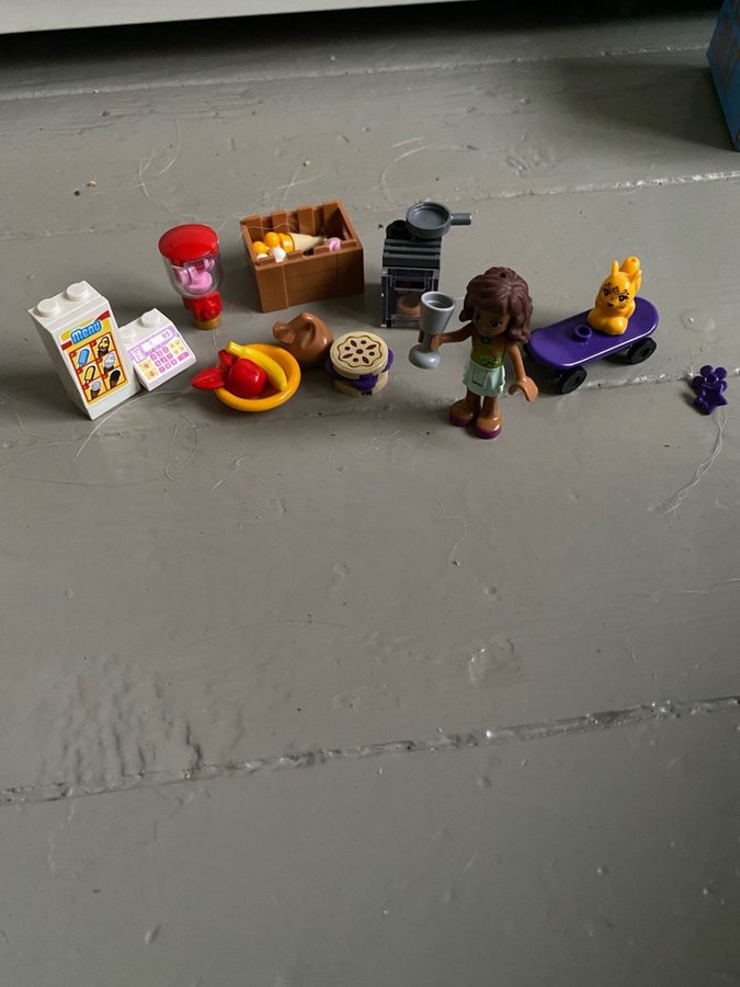 Lego Friends - Minifigurer och tillbehör