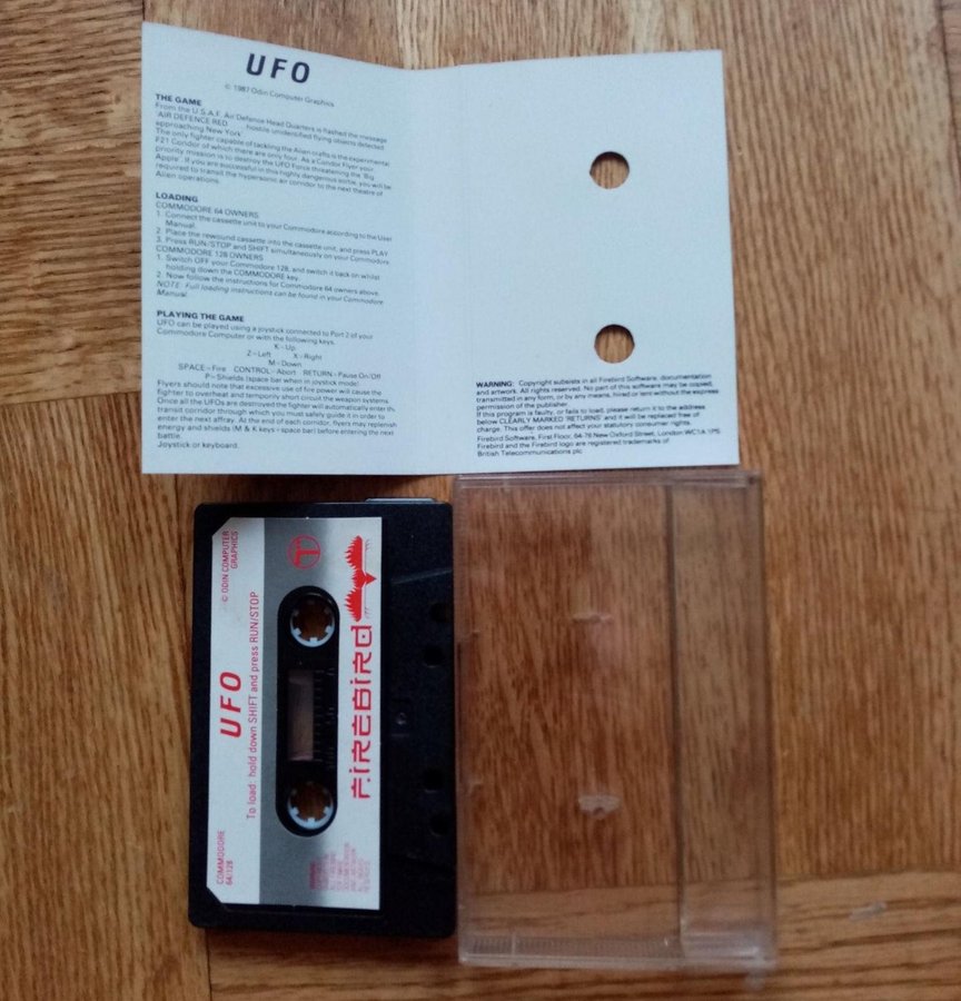 U.F.O. - UFO (Firebird - Silver Range 199) - Commodore 64/C64 Spel