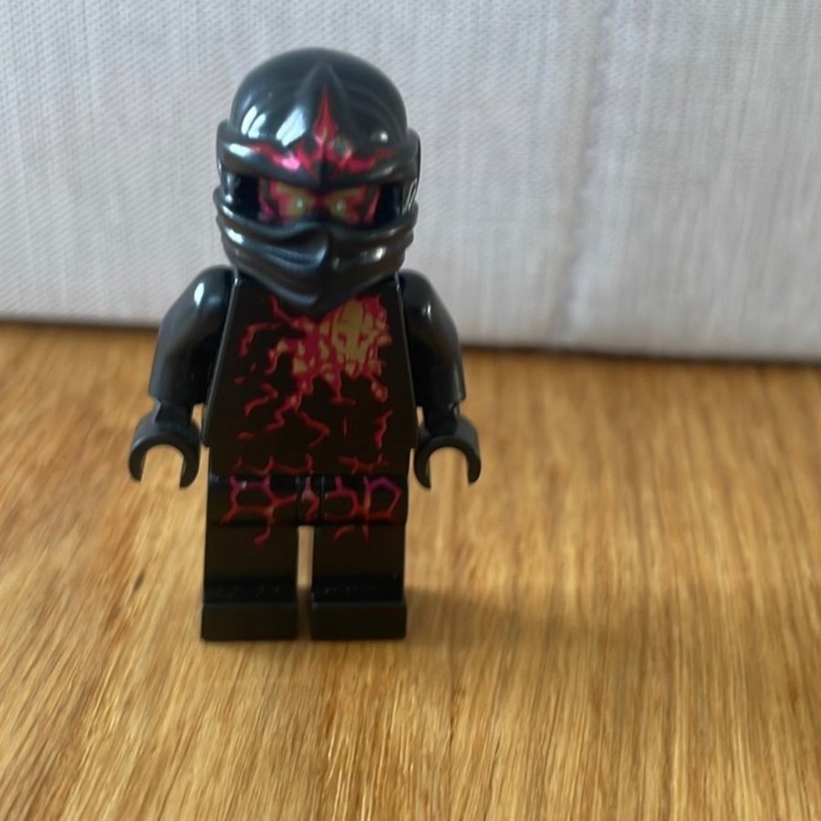 LEGO Ninjago Minifigur - NRG Cole