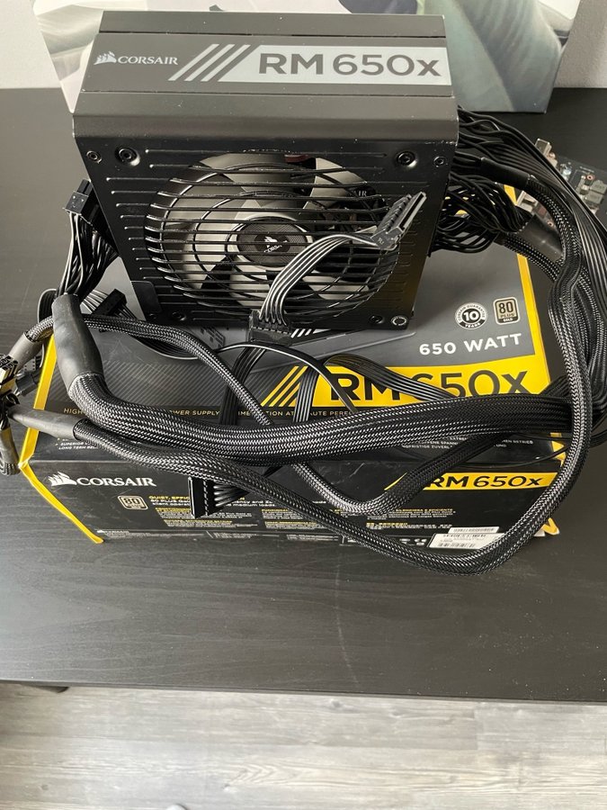 Corsair RM650x