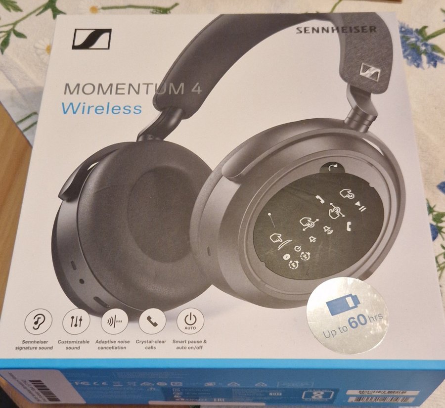 Komplett hörlurar Sennheiser Momentum 4 Wireless objekt defekt läs annonsen!Nr1