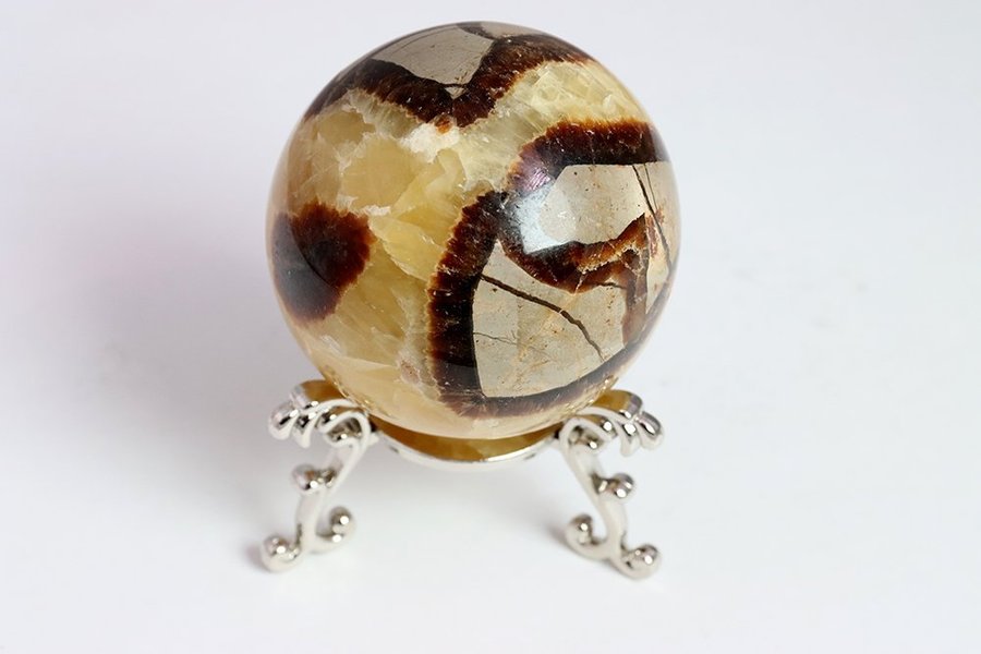 Septarian / Draksten - Klot med klotställning - 540 gram - Madagaskar - Fossil