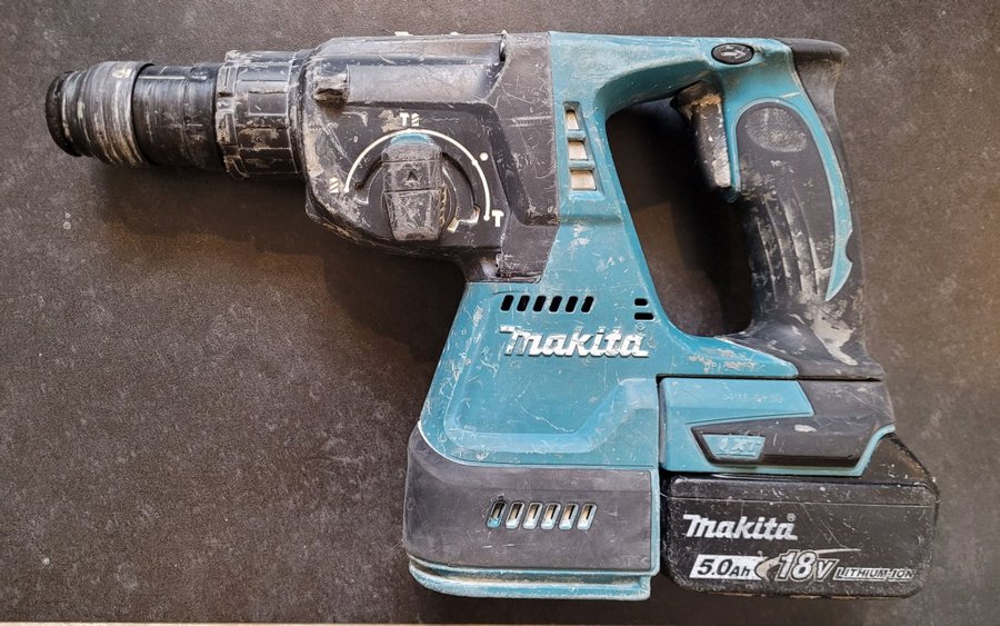 Makita DHR243 kombihammare