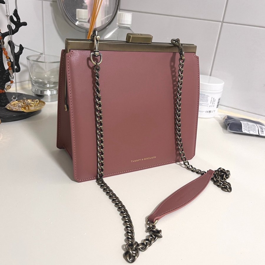 Classic Jeanne clasps handbag from TammyBenjamin