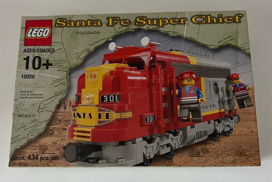 LEGO® City 10020, Santa Fe Locomotive. År 2002. Fint begagnat skick.