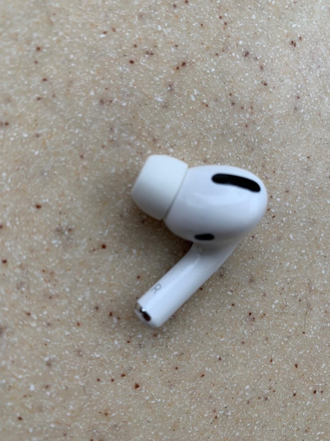 Apple Airpods pro A2083 ,1th generation, right earbud,genuine,faulty ANC READ