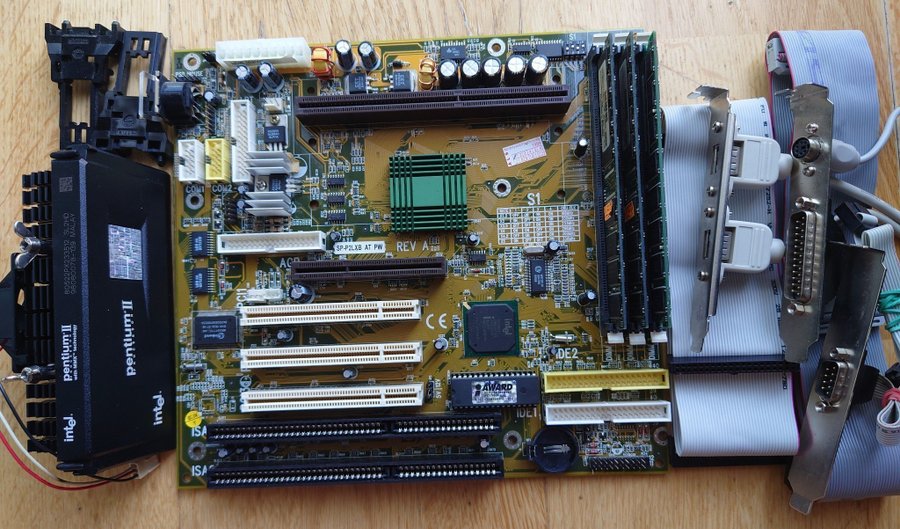 1997 SP-P2LXB AT mobo, AGP, ISA, PCI, Intel 440LX chipset, P II @233 MHz, 96MB