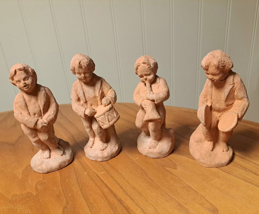 William Zadig - 75 år gamla terracotta figurer