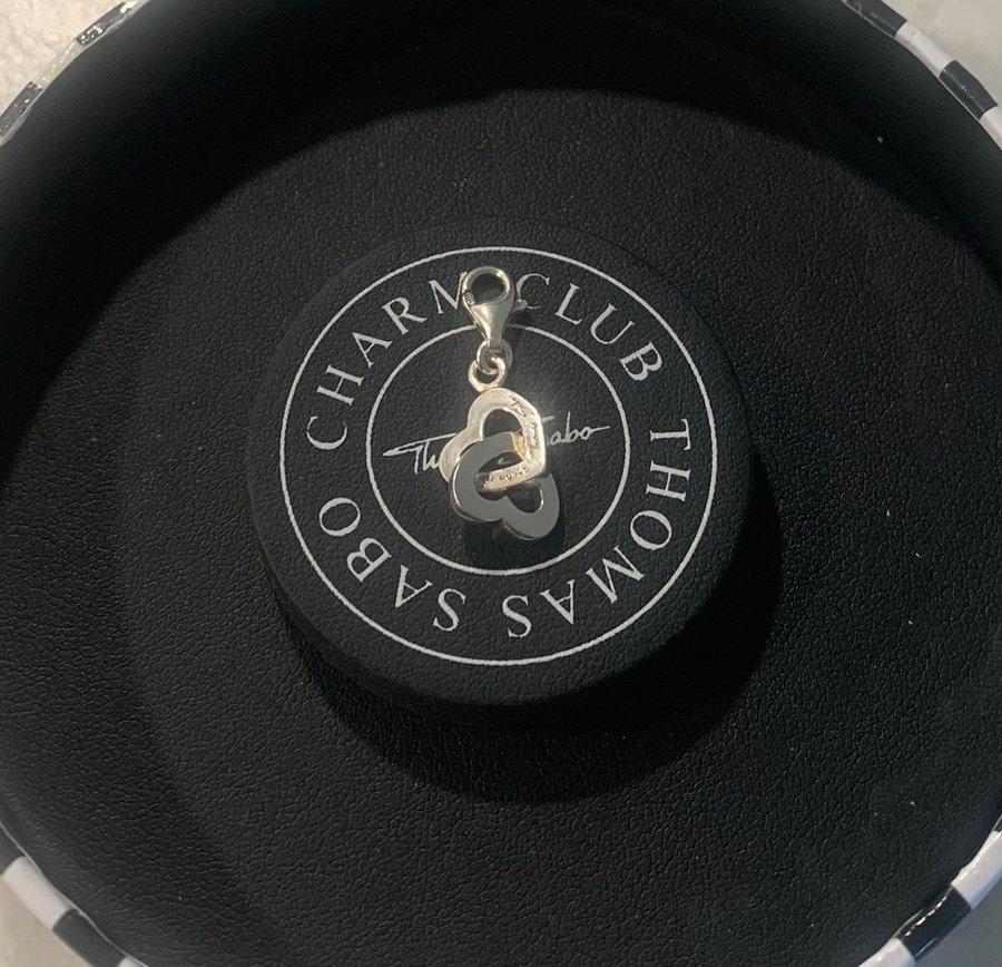 Thomas Sabo charm / berlock två hjärtan / sammanflätade hjärtan