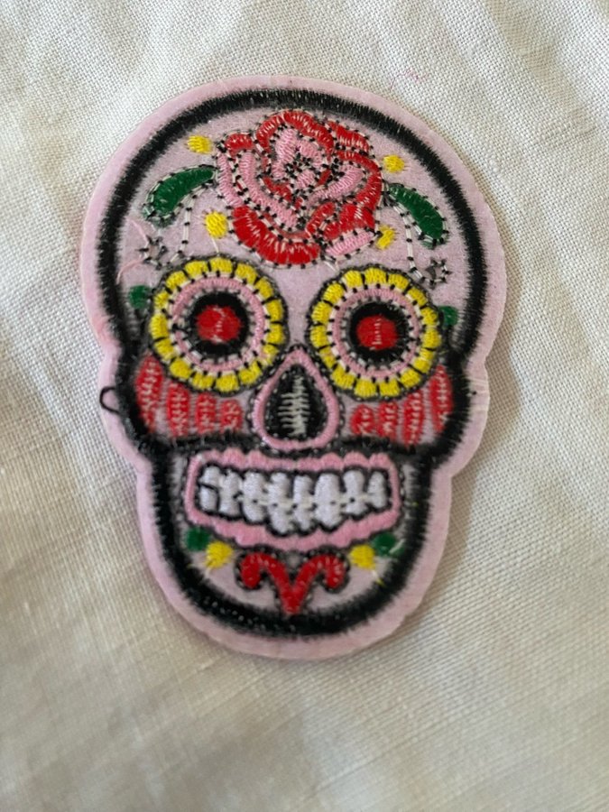 Patches tygmärke skull candyskull