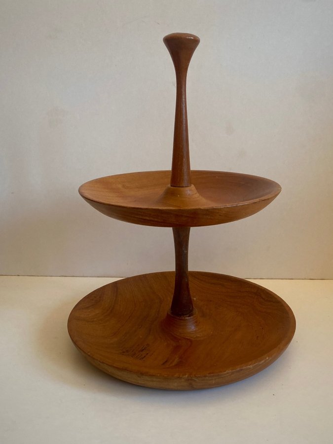 Mid-century modern våningsfat Kakfat teak cake stand Sweden retro vintage 1960s