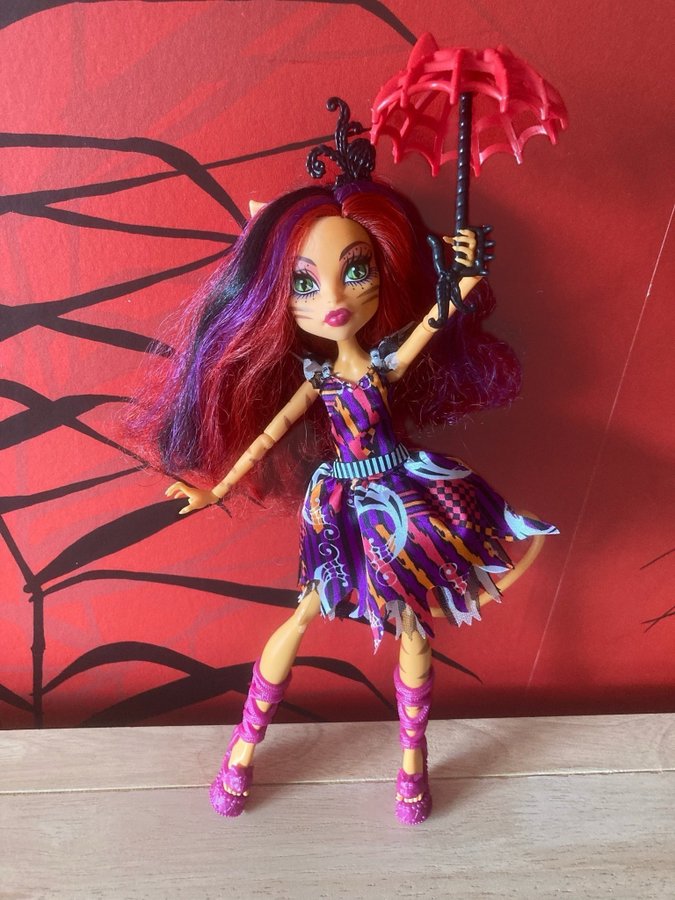 Monster High Toralei Stripes Doll