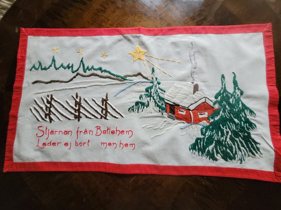 Charmig gammal jul väggbonad handbroderad vinter motiv 67×40cm