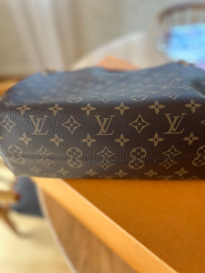 Louis Vuitton Graceful PM