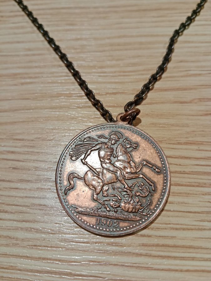 Necklace with a big coin from England as a charm