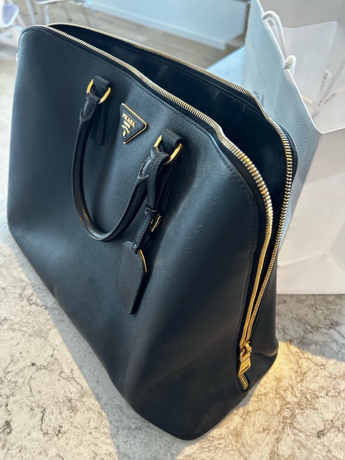 Large Prada Galleria Saffiano leather bag