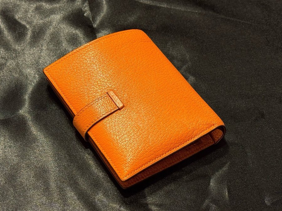 Hermès Béarn Compact wallet