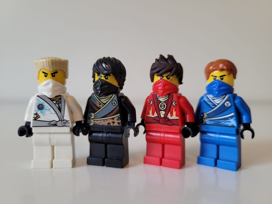 Lego - Ninjago - Zane+Cole+Kai+Jay - (Techno Robe) - Rebooted - Minifigur