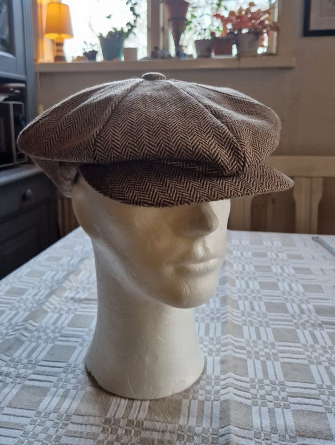 Fiskbensmönstrad keps i ull, flatcap, newsboy från Jaxon one-size.