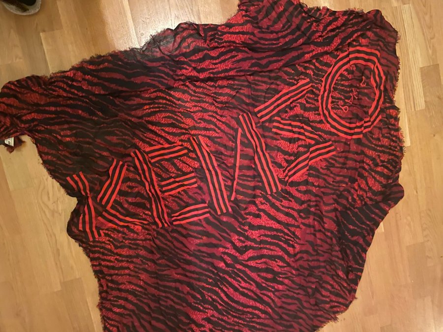 HM x Kenzo Röd Printed Sjal Scarf storlek ONE SIZE